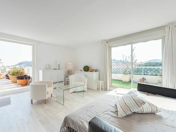 2 camere, culla da viaggio, Wi-Fi gratuito, lenzuola