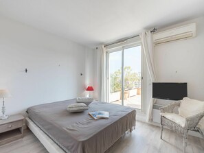 2 camere, culla da viaggio, Wi-Fi gratuito, lenzuola