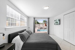 3 Schlafzimmer, Schreibtisch, Bügeleisen/Bügelbrett, kostenloses WLAN