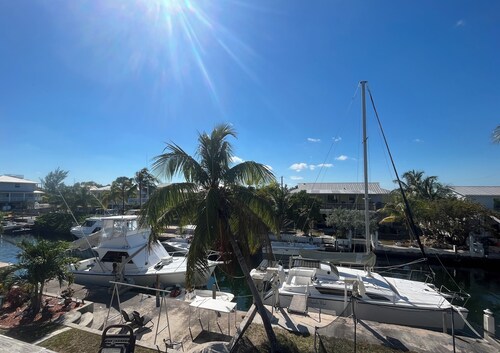 34’ Catamaran Sailboat