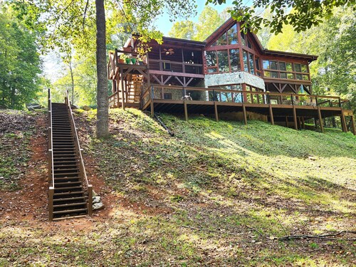 Romantic Riverfront Getaway by TIEC near Tryon,NC