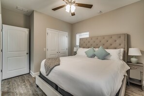 3 bedrooms, desk, iron/ironing board, free WiFi