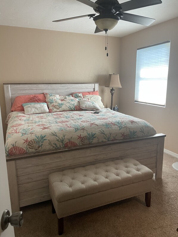 2 bedrooms, desk, free WiFi, bed sheets