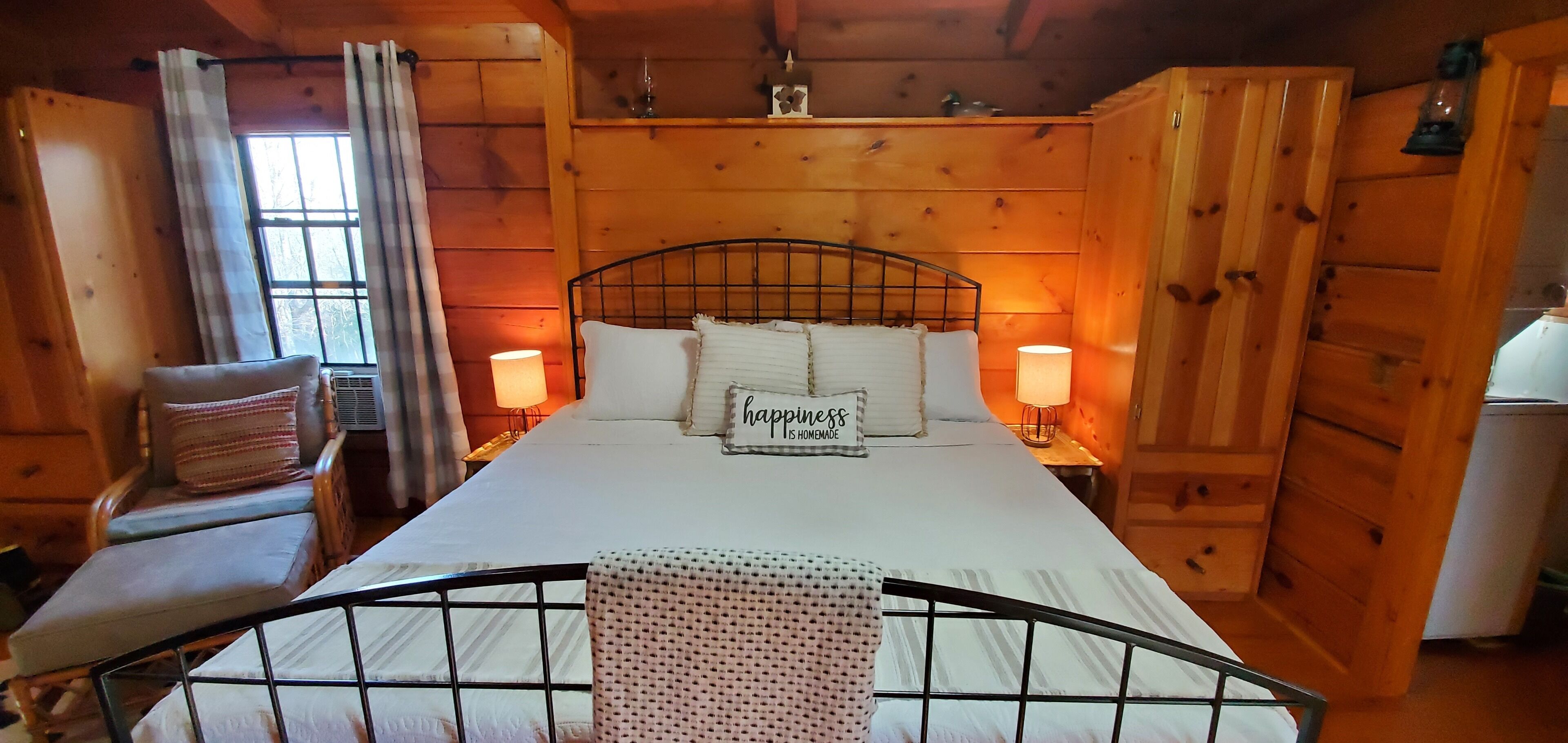 GUNSMOKE The not so "tiny"  cabin.🐾