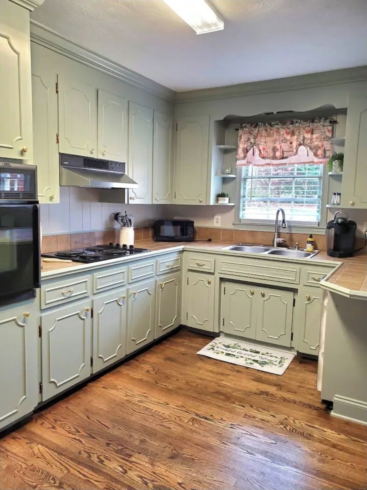 Photo 3 of Home Sweet Greer near Airport BMW & Downtown