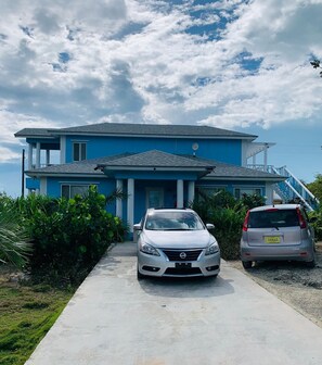 Exterior - Island Life w/ Breathtaking Views (George Town)