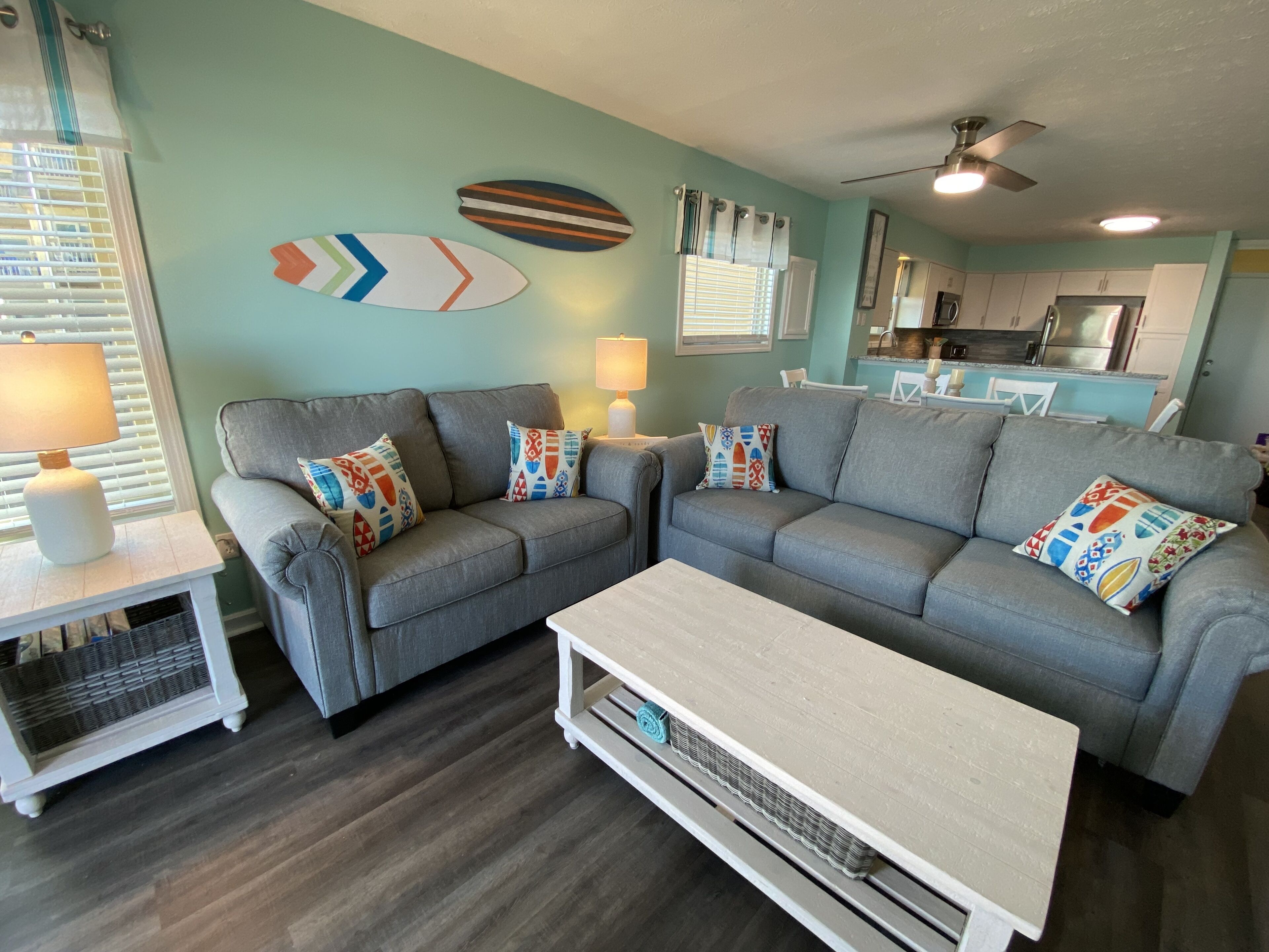 Stay at Lucky Break-on the beach & fully renovated! Oct 16 & beyond available