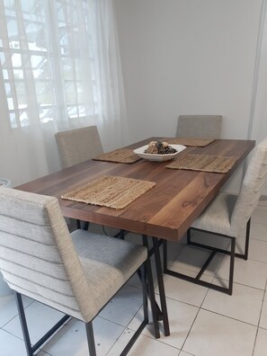 Basic Apartment | Ruang tamu
