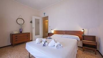 3 camere, Wi-Fi gratuito, lenzuola