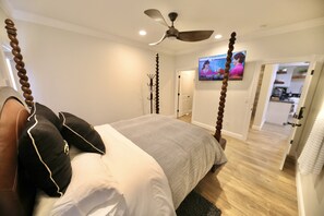 1 bedroom, in-room safe, iron/ironing board, WiFi