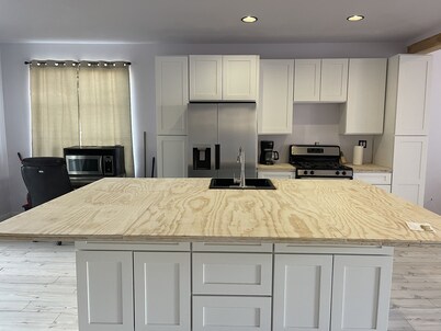 Huge 6 bedroom home in Coachella