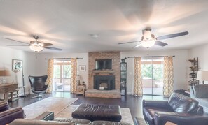 TV, fireplace, DVD player