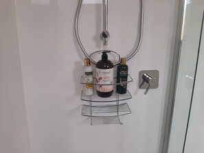 Bathtub, hair dryer, towels