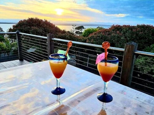 Large Family Beach House -  Long stays discounted