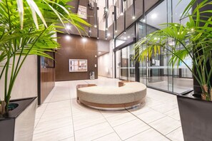 Lobby - Marvel Stadium Views -WIFI - Netflix (Melbourne)