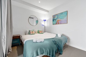 2 bedrooms, desk, iron/ironing board, free WiFi