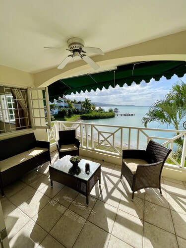 1 Bedroom Ocean view Apartment, The Lagoons