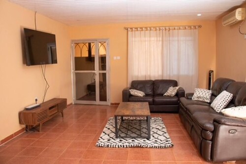 Full AirCon- 3Bed Villa- A/c- WiFi- HotWater