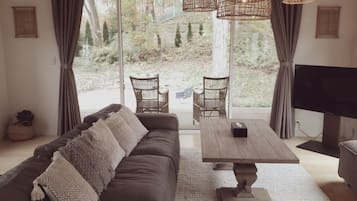 Villa | Living area | TV