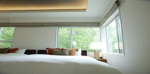 Zimmersafe, kostenloses WLAN, Bettwäsche