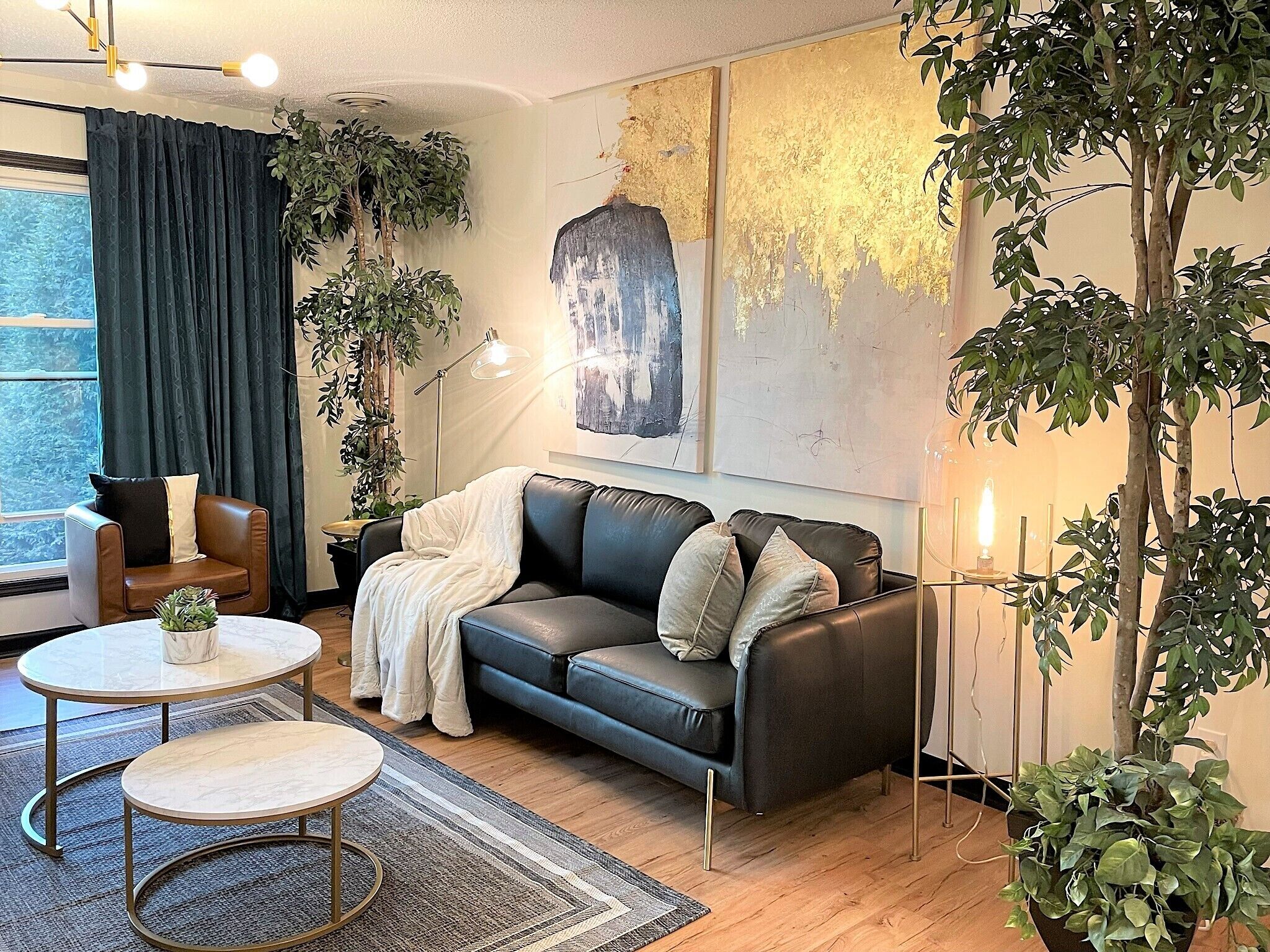 Midcentury Poolside Retreat Near Greensboro/High Point