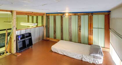 Family ATV Adventure Hub! Renovated Rental in Gary