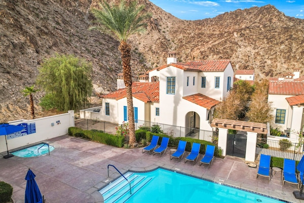 Condo with Mountain Views