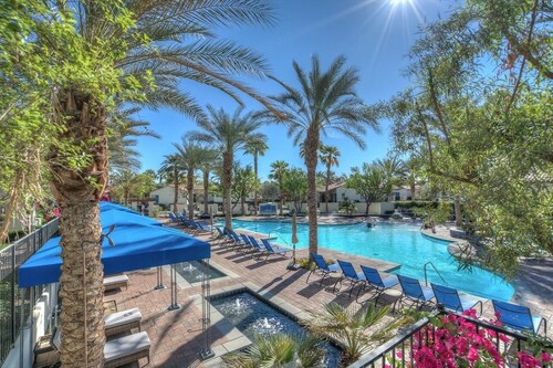 La Quinta Legacy Villas 3 BR/3.5 BA Condo with Mountain Views