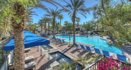 La Quinta Legacy Villas 3 BR/3.5 BA Condo with Mountain Views