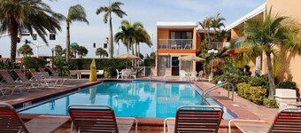 Satellite Motel - The Hideaway 125