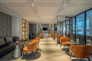 Bar lounge