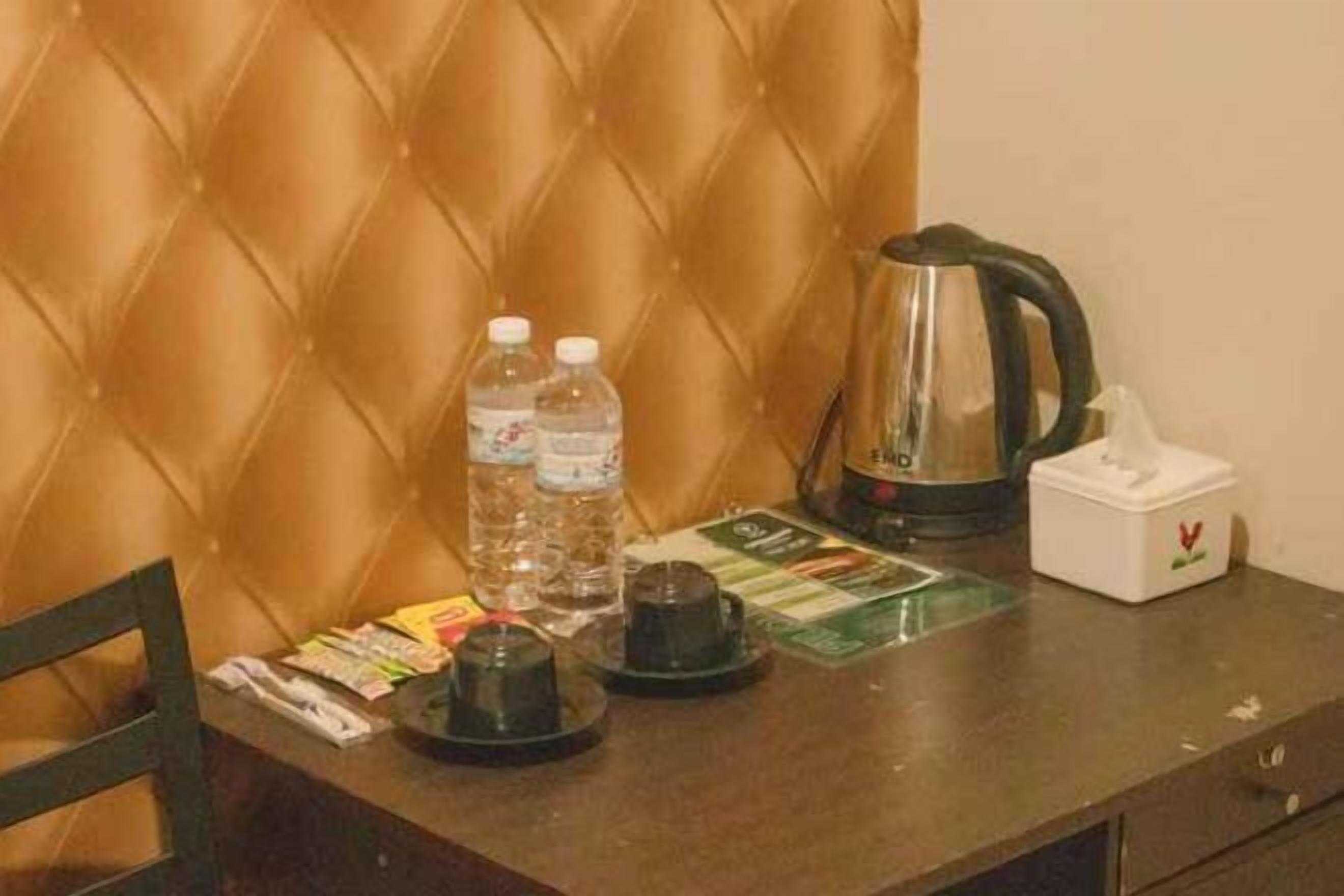 Kaffee und/oder Kaffeemaschine