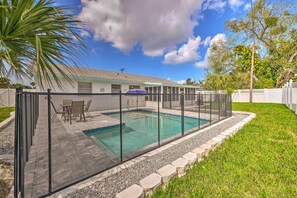 Pool - Apollo Beach Gem w/ Pool: 'The Flamingo House' (Apollo Beach)