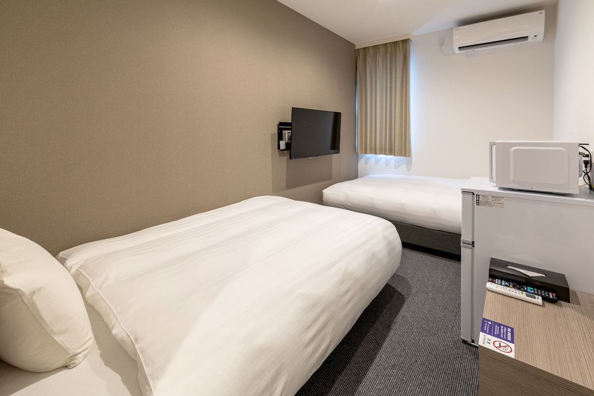 Standard Twin Room (check-in is not available after 11PM) | Wi-fi percuma