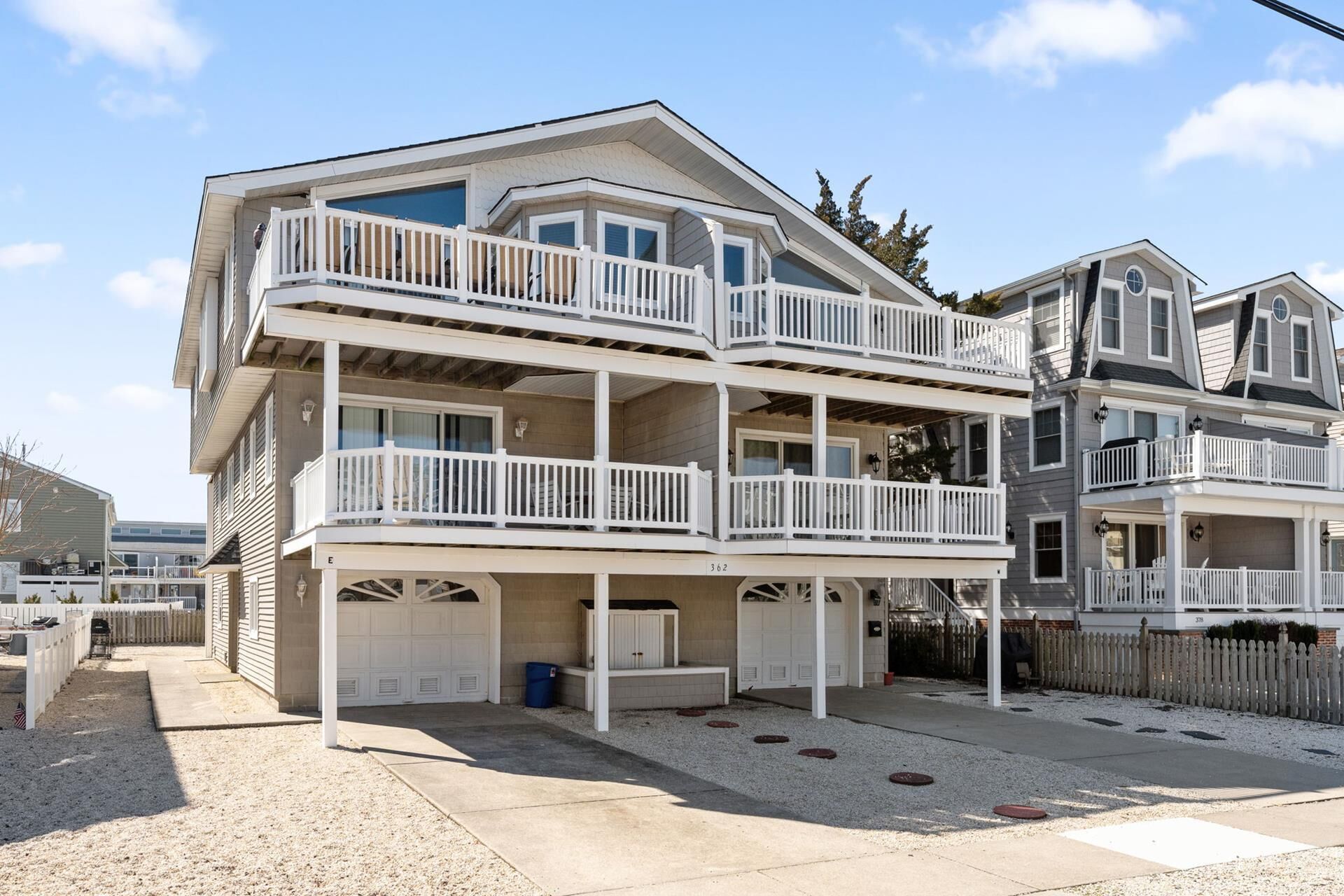 Attractive townhome featuring 5 bedrooms, 3 full baths.