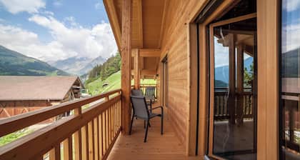 Chalet "Heidi und Peter" avec vue sur les montagnes, sauna, bain Ă remous, jardin et Wi-Fi