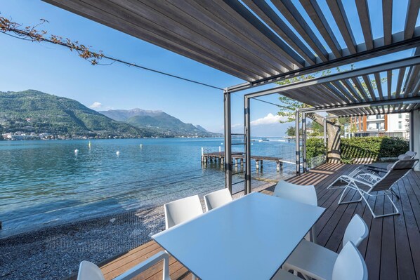 Outdoor dining - L'Affaccio sul Golfo (San Felice del Benaco)