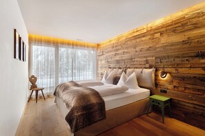 5 chambres, fer et planche à repasser, Wi-Fi gratuit, draps fournis