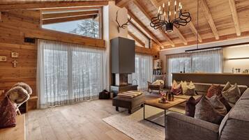 Télévision, cheminée