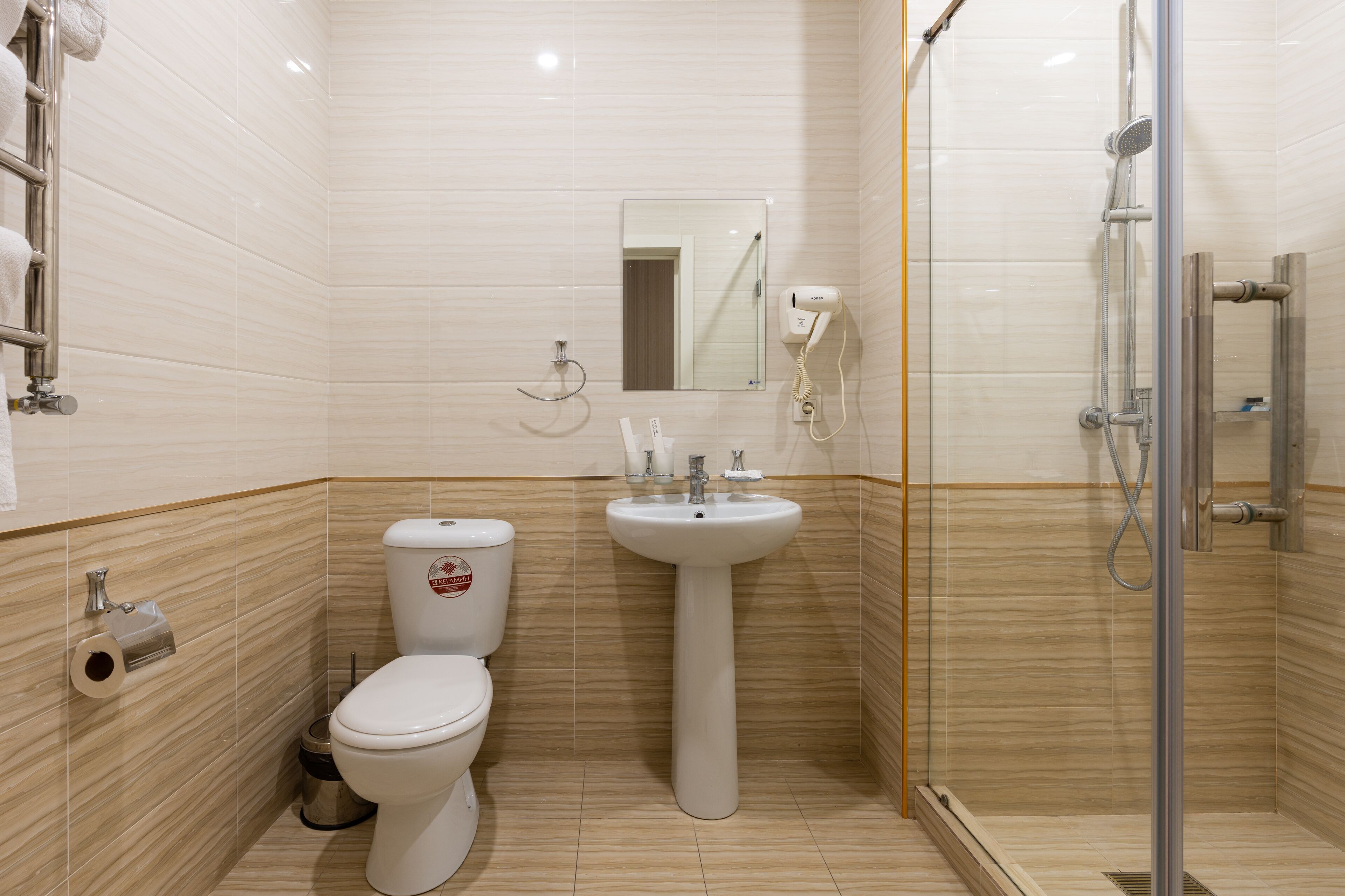 Foto - Shoxjahon Hotel - 600 Mbps Internet