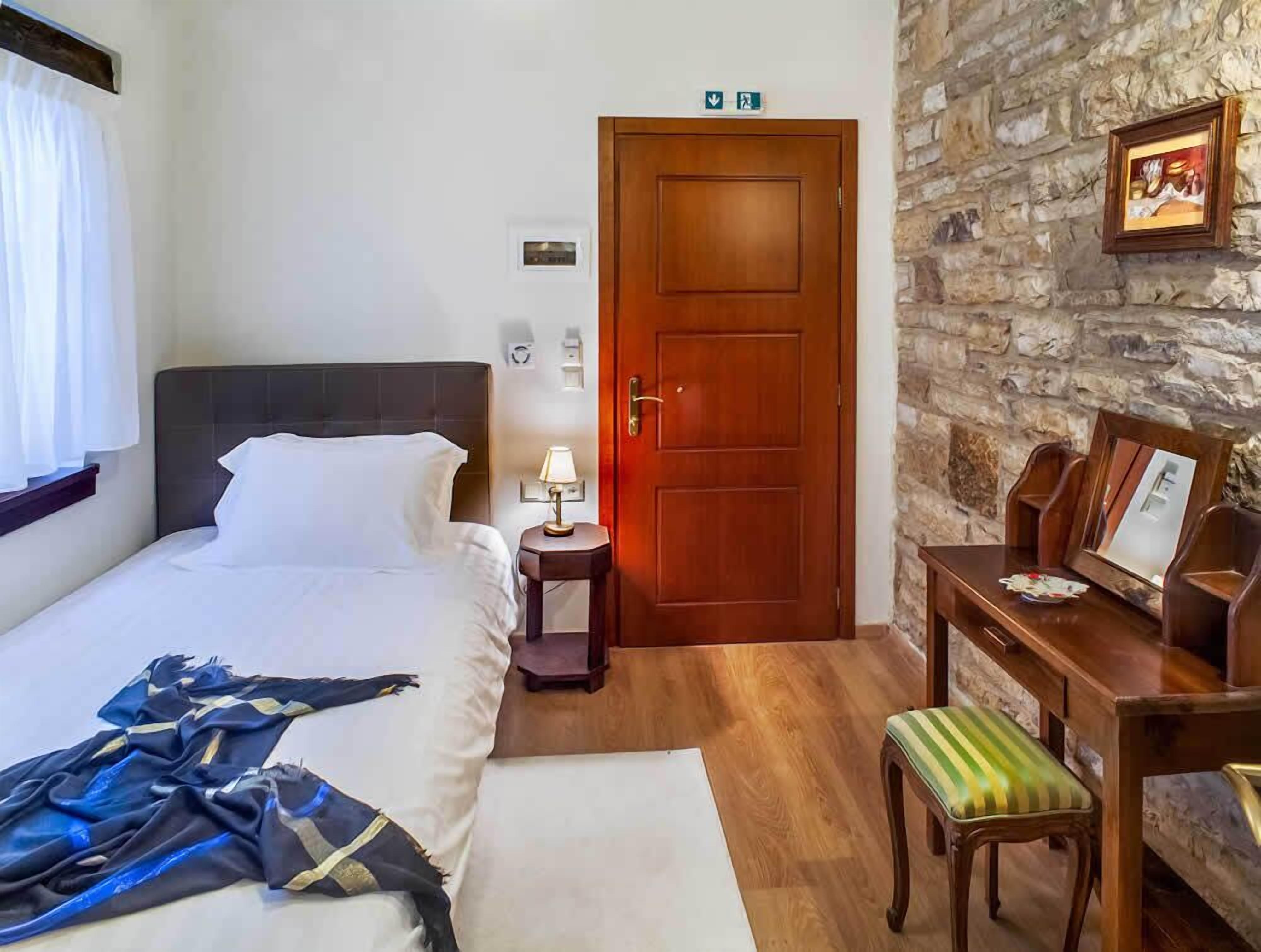 Decoració individual, mobiliari individual i habitacions insonoritzades 