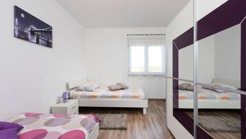 3 Schlafzimmer, Zimmersafe, Bügeleisen/Bügelbrett, kostenloses WLAN