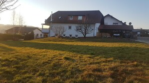 Esterni