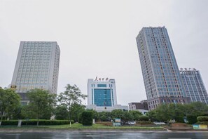 Exterior - Vienna Hotel (Ji'an Railway Station) (Ji'an)