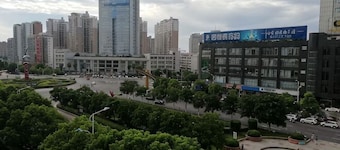 Vienna Hotel (Ji'an Railway Station)