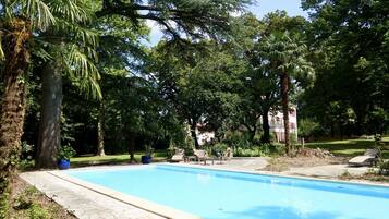 Utomhuspool