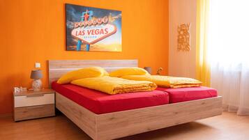 4 habitaciones, escritorio, tabla de planchar con plancha y wifi