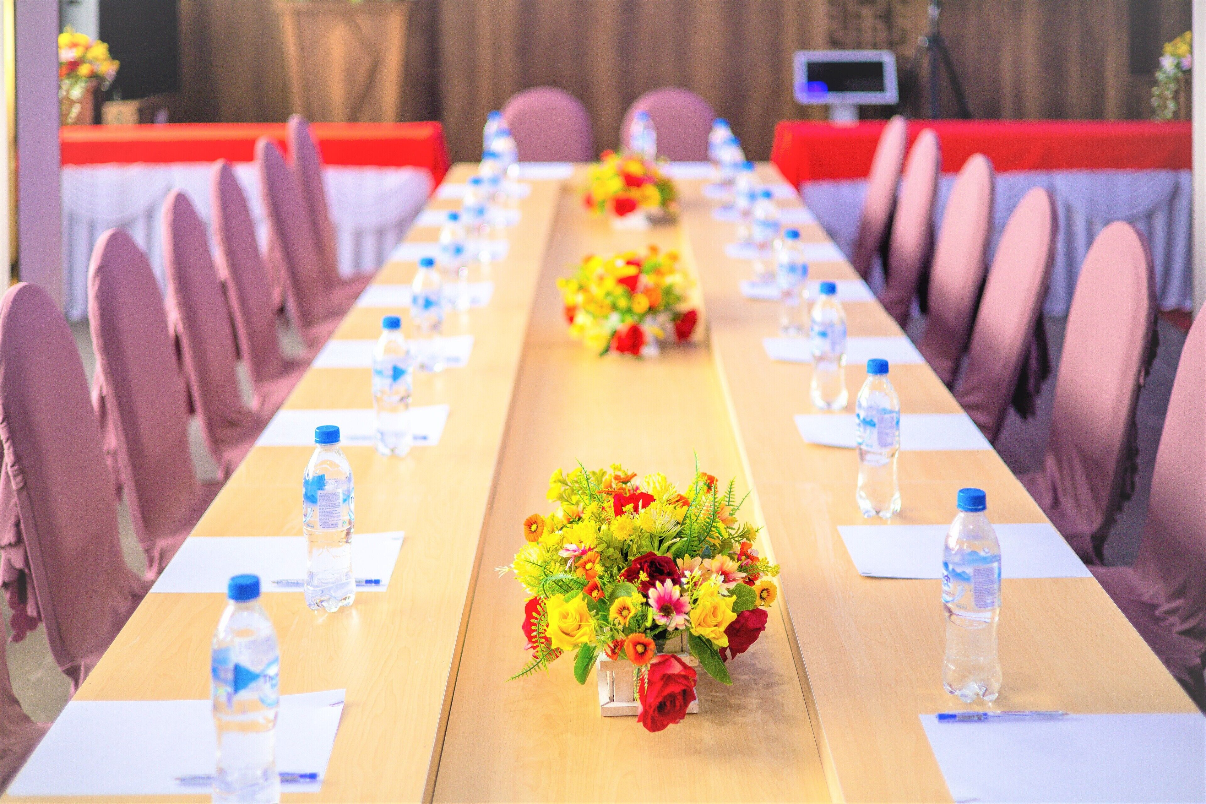 Meeting facility