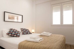 1 Schlafzimmer, Schreibtisch, Bügeleisen/Bügelbrett, kostenloses WLAN