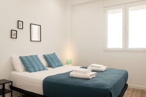 2 bedrooms, desk, iron/ironing board, free WiFi